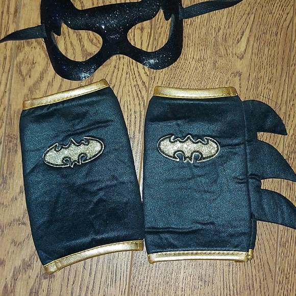 Bat girl costume - Picture 6 of 8